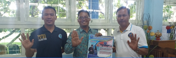 KASI P2M dan PENYULUH BNN Kota Bengkulu Kunjungi SMA Sint CAROLUS Kota bengkulu KASI P2M dan PENYULUH BNN Kota Bengkulu Kunjungi SMA Sint CAROLUS Kota bengkulu