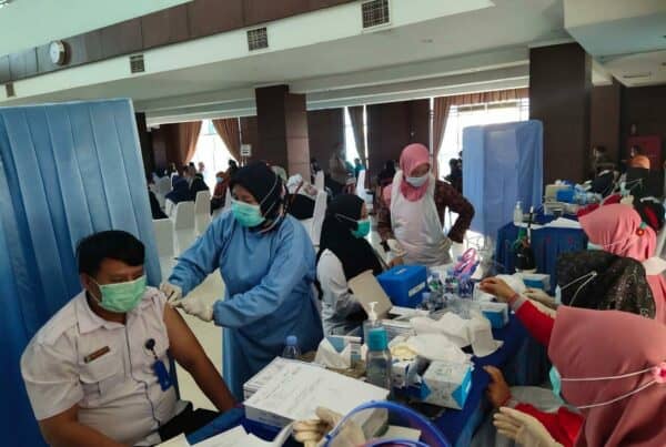 Nakes BNN Kota Bengkulu Ikuti Vaksinasi Massal Covid-19 Tahap Ke -2 Tenaga Kesehatan