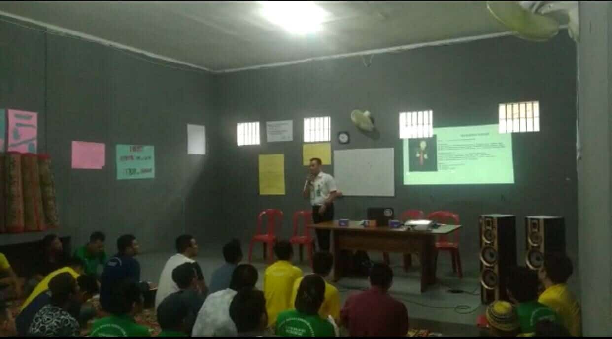 Tim Rehabilitasi Kembali Melanjutkan Kegiatan Rapat Bersama Tim Konselor Rehabilitasi Rawat Inap Lapas Kelas IIA Bentiring Kota Bengkulu Tim Rehabilitasi Kembali Melanjutkan Kegiatan Rapat Bersama Tim Konselor Rehabilitasi Rawat Inap Lapas Kelas IIA Bentiring Kota Bengkulu