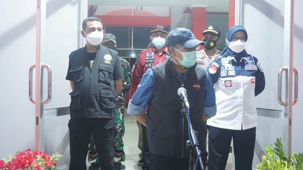 Kepala BNN Kota Bengkulu dan Tim Pemberantasan BNN Kota Bengkulu Bersama TNI-POLRI Beserta Kemenkumham Bengkulu Melakukan Razia Di Kamar Hunian Lapas Kelas IIA Bentiring Kota Bengkulu Kepala BNN Kota Bengkulu dan Tim Pemberantasan BNN Kota Bengkulu Bersama TNI-POLRI Beserta Kemenkumham Bengkulu Melakukan Razia Di Kamar Hunian Lapas Kelas IIA Bentiring Kota Bengkulu