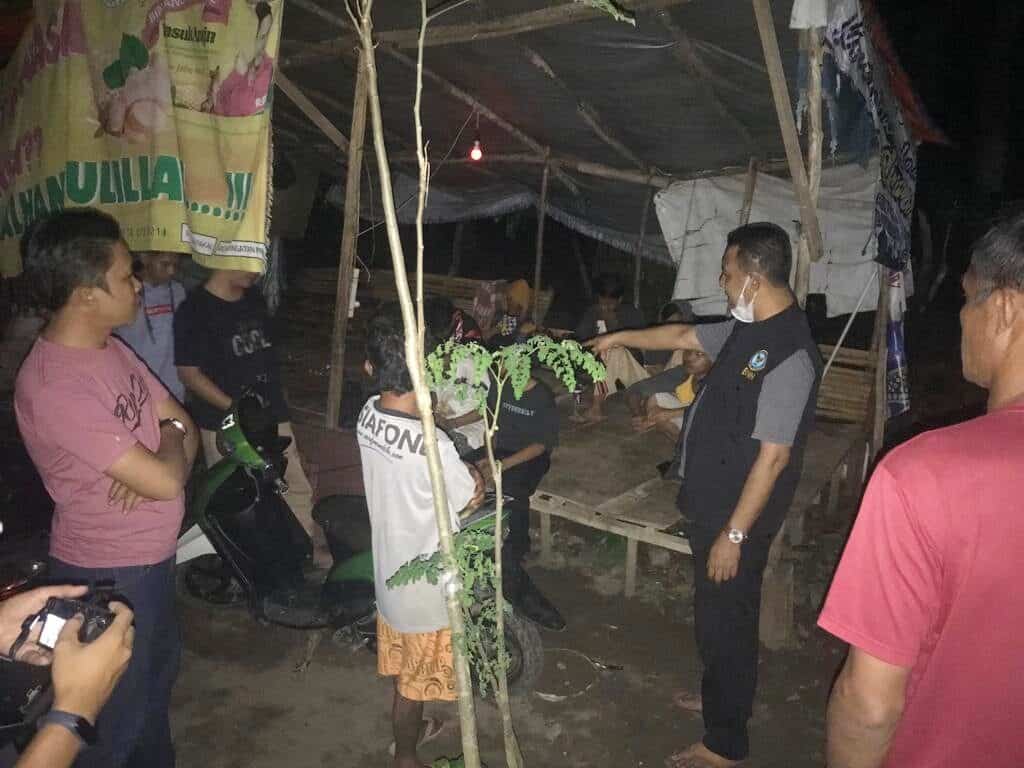 Kepala BNN Kota Bengkulu Bersama Tim Pemberantasan Melakukan Penguatan Kelurahan Bersinar(Bersih dari Narkoba) Dengan Melakukan Penyisiran Di Wilayah Kelurahan Padang Serai Kota bengkulu Kepala BNN Kota Bengkulu Bersama Tim Pemberantasan Melakukan Penguatan Kelurahan Bersinar(Bersih dari Narkoba) Dengan Melakukan Penyisiran Di Wilayah Kelurahan Padang Serai Kota bengkulu
