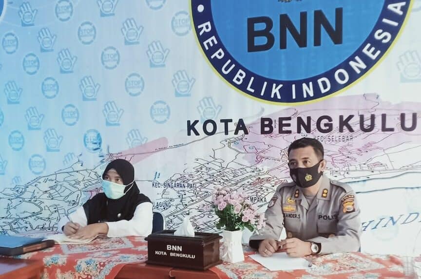 Selesai Apel Pagi Kepala BNN Kota Bengkulu Mengikuti Video Converence Rapat Pimpinan Di Lingkungan BNN RI Secara Virtual Di Aula BNN Kota Bengkulu Yang Di Buka Langusung Oleh Kepala BNN RI Selesai Apel Pagi Kepala BNN Kota Bengkulu Mengikuti Video Converence Rapat Pimpinan Di Lingkungan BNN RI Secara Virtual Di Aula BNN Kota Bengkulu Yang Di Buka Langusung Oleh Kepala BNN RI