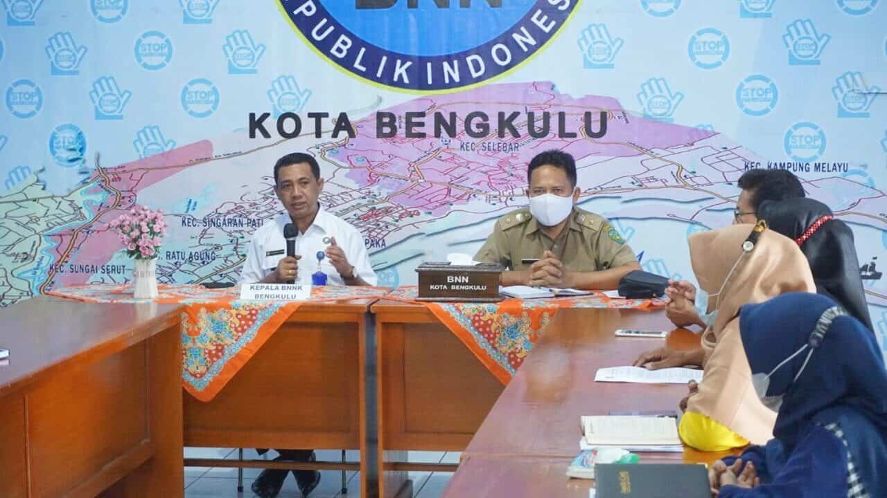 Dua Hari Berturut-turut BNN Kota Bengkulu Adakan Bimtek Kepada Tim IBM Untuk Memperkuat Pelaksanaan Rehabilitasi Terhadap Pecandu Narkoba Di Masyarakat Dua Hari Berturut-turut BNN Kota Bengkulu Adakan Bimtek Kepada Tim IBM Untuk Memperkuat Pelaksanaan Rehabilitasi Terhadap Pecandu Narkoba Di Masyarakat