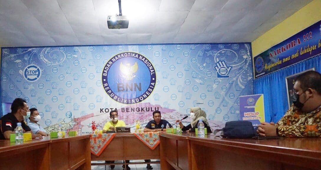 Tim Asesmen Terpadu BNN Kota Bengkulu Melakukan Asesmen Terhadap Seorang Tersangka Penyalahguna Narkotika Yang Sudah Kecanduan Berat Tim Asesmen Terpadu BNN Kota Bengkulu Melakukan Asesmen Terhadap Seorang Tersangka Penyalahguna Narkotika Yang Sudah Kecanduan Berat