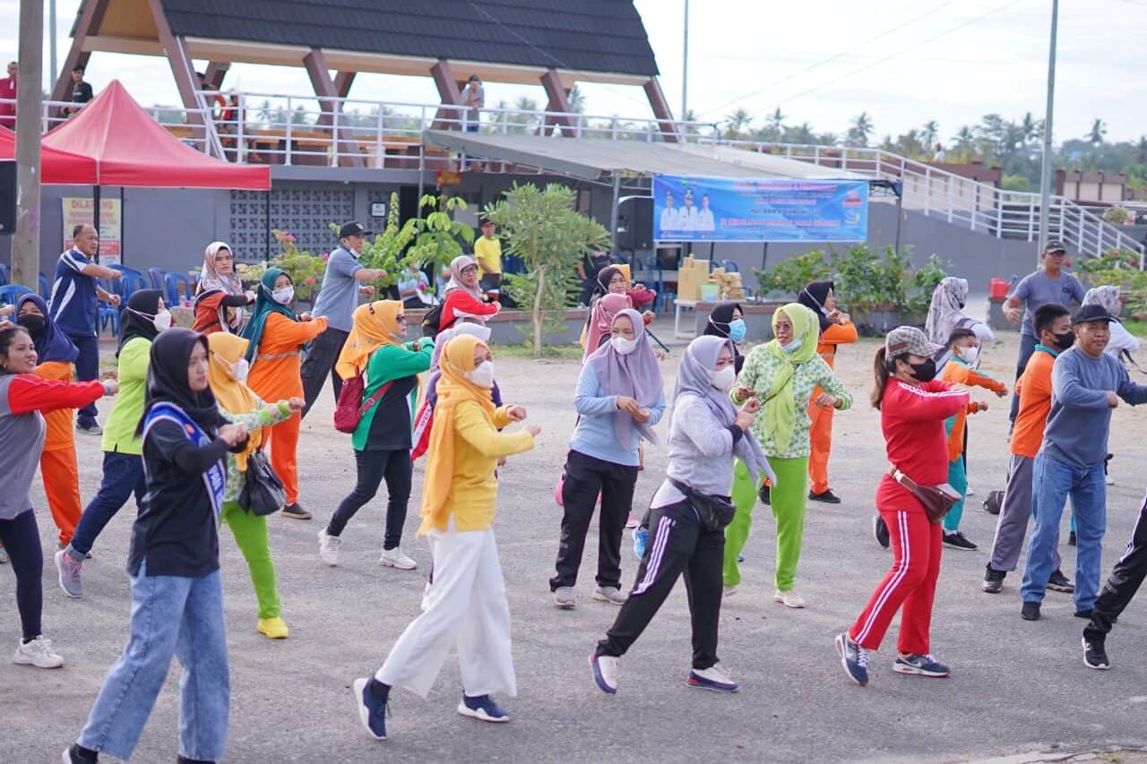 350 Orang Warga Kota Bengkulu Ikuti Senam Kesegaran Jasmani Dan Penghijauan Dalam Rangka Memperingati HUT BNN RI Ke-20 Tahun 350 Orang Warga Kota Bengkulu Ikuti Senam Kesegaran Jasmani Dan Penghijauan Dalam Rangka Memperingati HUT BNN RI Ke-20 Tahun