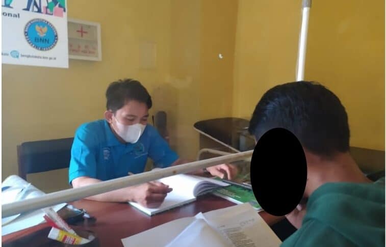 Klinik Pratama BNN Kota Bengkulu Melaksanakan Konseling Terhadap Klien Penyalahguna Narkotika Klinik Pratama BNN Kota Bengkulu Melaksanakan Konseling Terhadap Klien Penyalahguna Narkotika