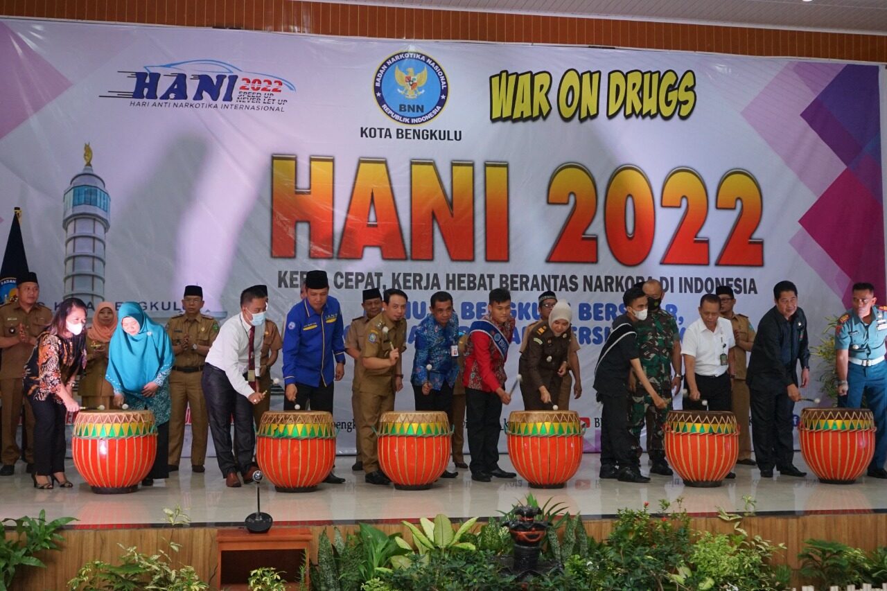 BNN Kota Bengkulu Peringati Hari Anti Narkotika Internasional Secara Virtual Serentak Bersama BNN RI dan BNN Se-Indonesia BNN Kota Bengkulu Peringati Hari Anti Narkotika Internasional Secara Virtual Serentak Bersama BNN RI dan BNN Se-Indonesia