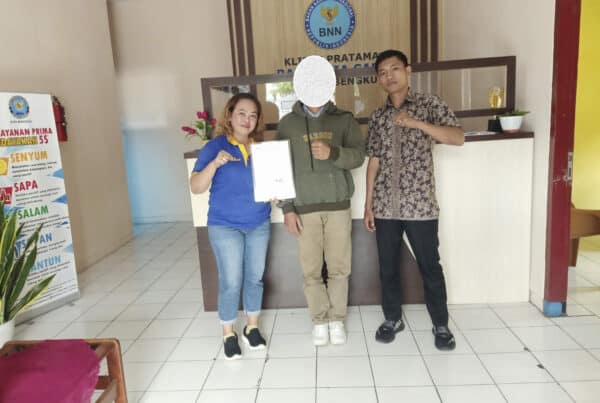 Kegiatan Pengembalian Klien Rujukan Klinik Pratama Raflesia Care BNNK Bengkulu dari Dwin Foundation